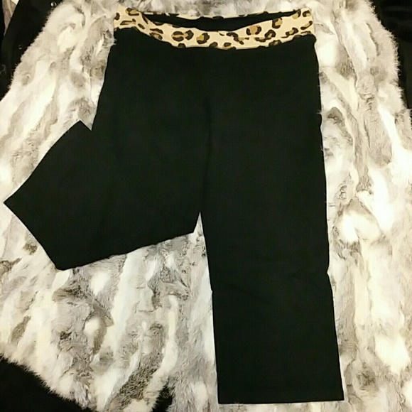 Pants ๐ - Picture 1 of 2